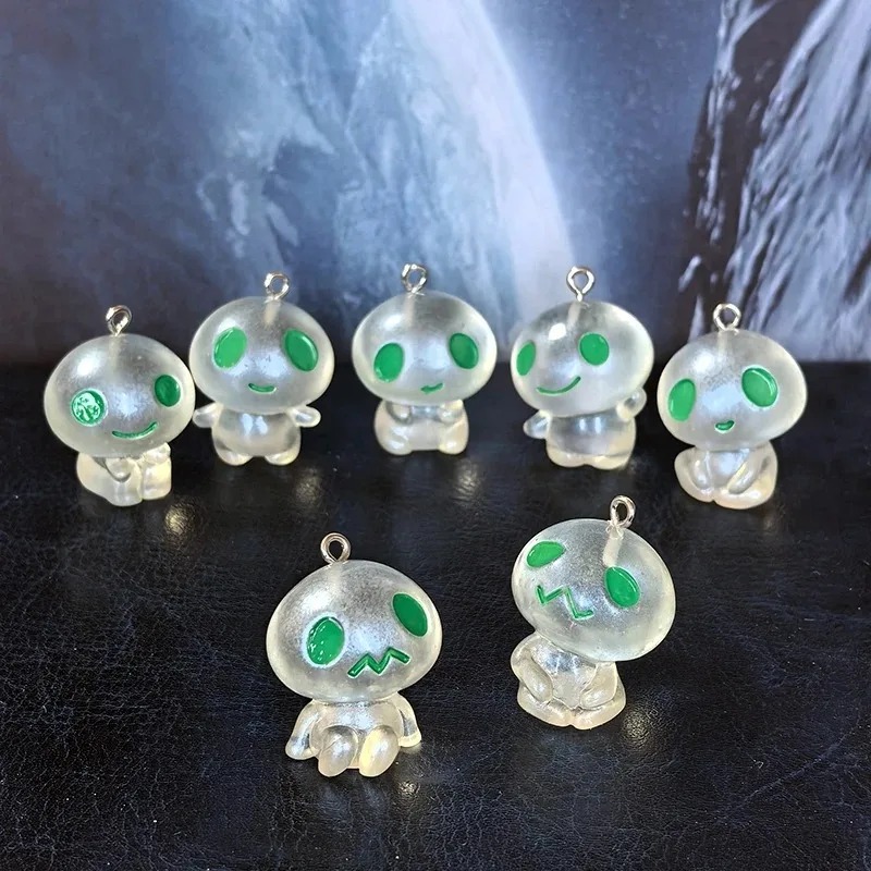 ชาร์มเรซิ่นรูปเอเลี่ยนเรืองแสง - Resin Art Pendant บทวิจารณ์และราคา