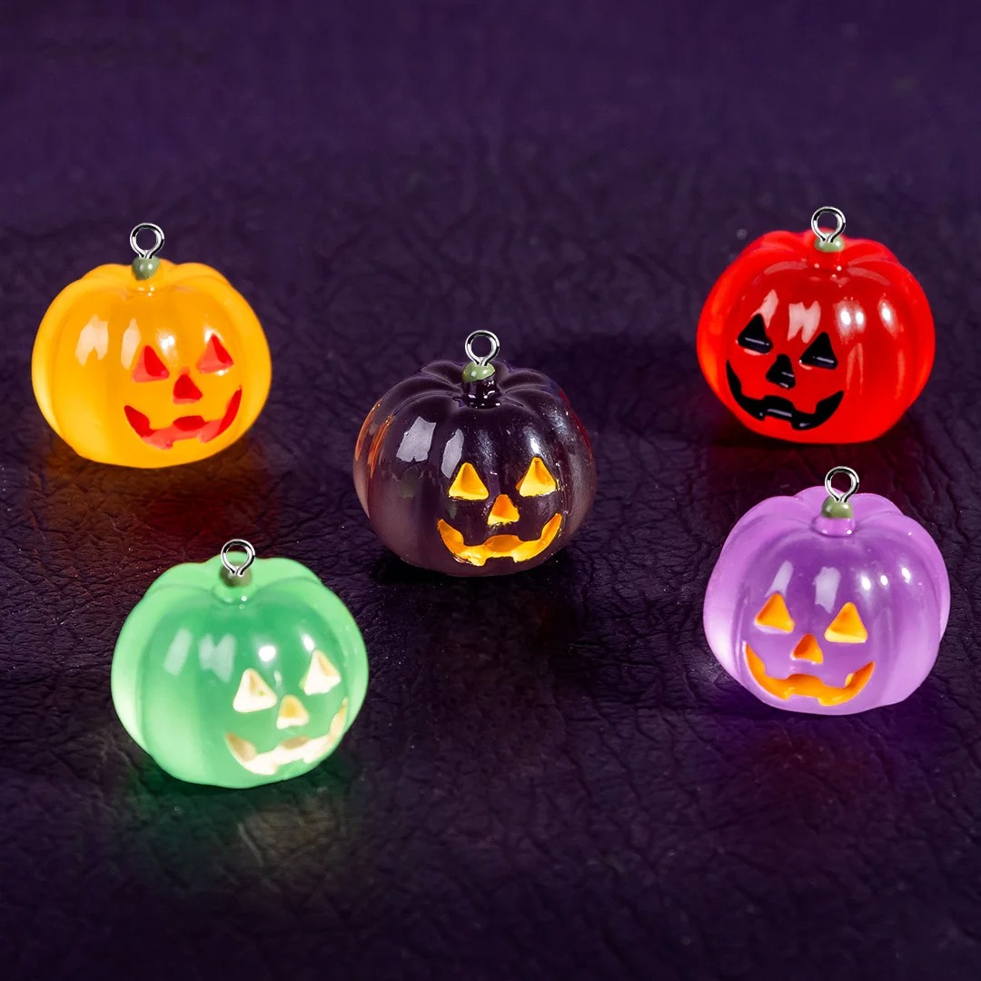 ชุด 5 ชิ้น จี้เรซินรูปฟักทองเร - Resin Art Pendant บทวิจารณ์และราคา